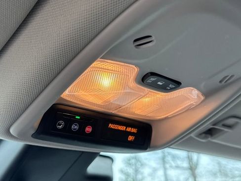 Used 2025 Buick Encore GX Sport Touring FWD image 28