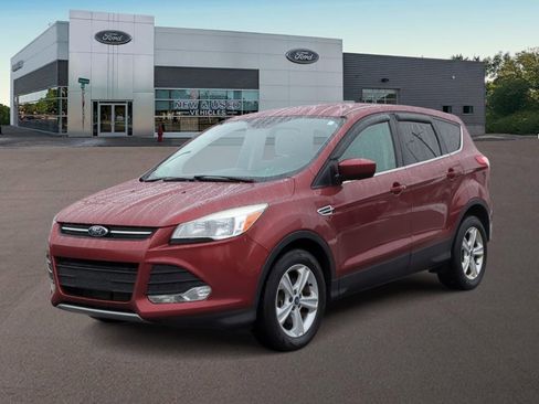Used 2015 Ford Escape SE image 5