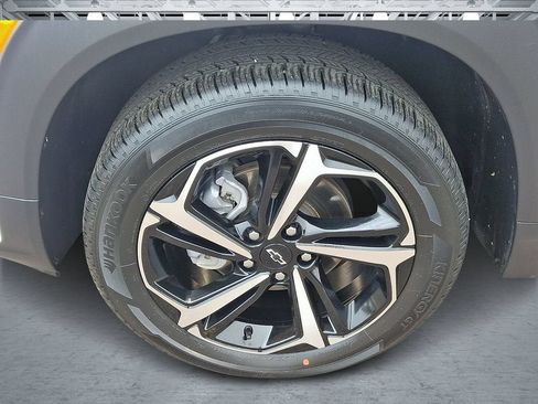 Certified 2022 Chevrolet TrailBlazer RS w/ Technology Package AWD/4WD image 10