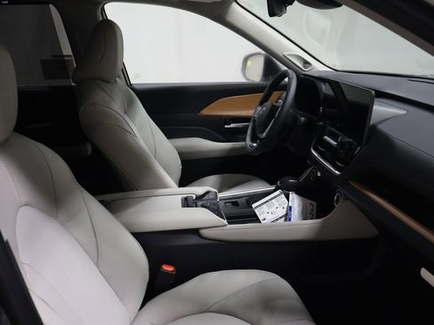 New 2026 Toyota Grand Highlander AWD image 19