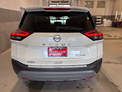 Certified 2023 Nissan Rogue SV w/ SV Premium B Package image 4