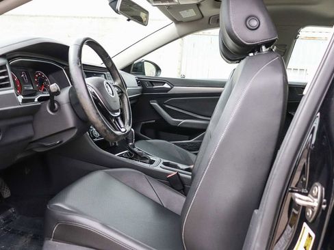 Used 2019 Volkswagen Jetta SE image 20