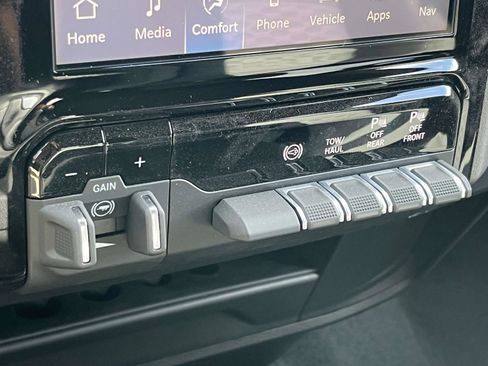 Used 2025 RAM 2500 Big Horn image 18