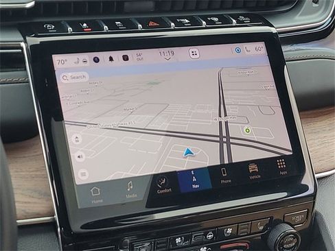 Used 2023 Jeep Grand Cherokee L Summit w/ Luxury Tech Group V image 19