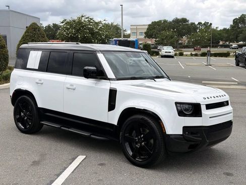 New 2026 Land Rover Defender 110 X-Dynamic SE AWD/4WD image 7