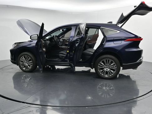 Used 2021 Toyota Venza Limited w/ Carpet Mat Package (TMS) AWD/4WD image 28