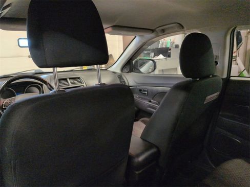 Used 2018 Mitsubishi Outlander Sport LE image 25