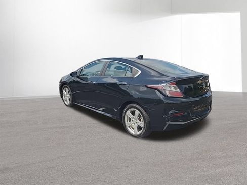 Used 2017 Chevrolet Volt LT w/ Comfort Package FWD image 6