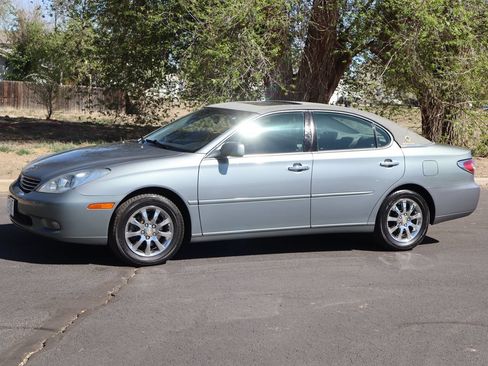 Used 2004 Lexus ES 330 FWD image 10