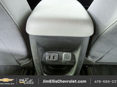 Used 2016 Chevrolet Colorado LT w/ LT Convenience Package RWD image 18