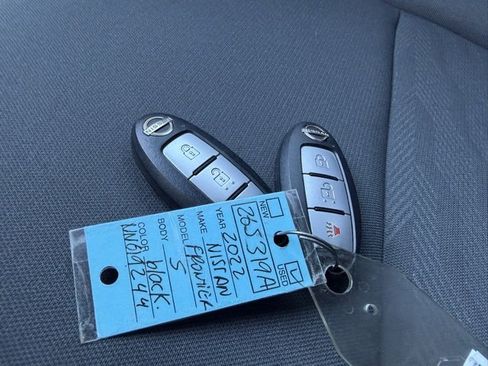 Certified 2022 Nissan Frontier S image 17