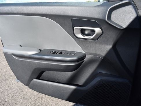 New 2025 Kia K4 LXS image 27