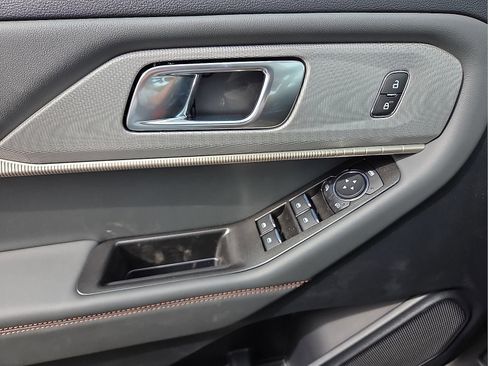 New 2026 Ford Explorer Active image 15