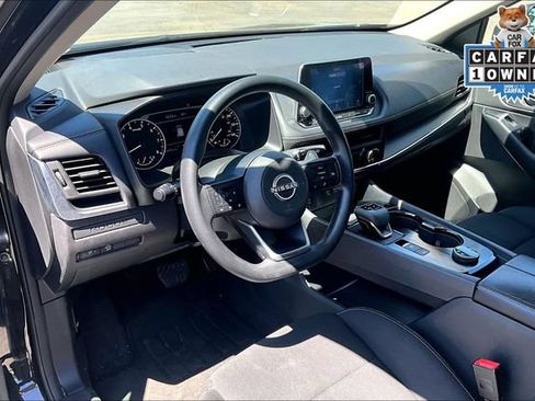 Used 2024 Nissan Rogue S AWD/4WD image 13