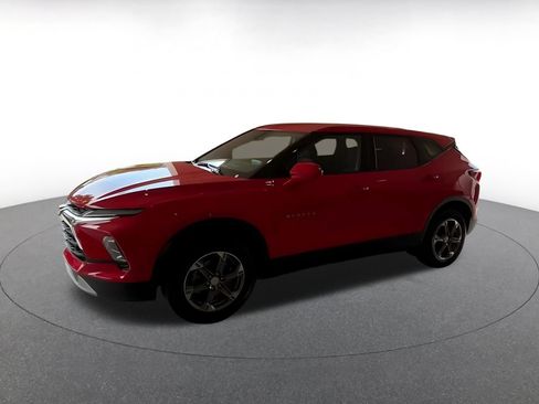 Used 2026 Chevrolet Blazer LT FWD image 7