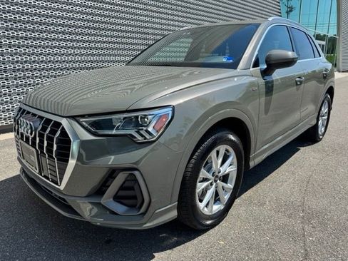 Certified 2025 Audi Q3 2.0T Premium Plus w/ Premium Plus Package AWD/4WD image 1