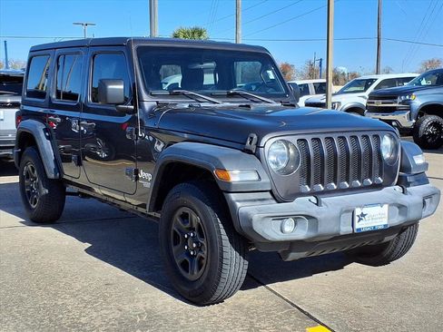 Used 2018 Jeep Wrangler Unlimited Sport image 7