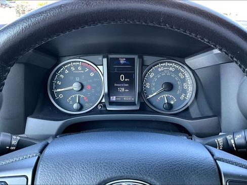 Used 2023 Toyota Tacoma TRD Sport w/ Technology Package AWD/4WD image 13