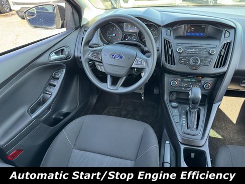 Used 2018 Ford Focus SE image 4