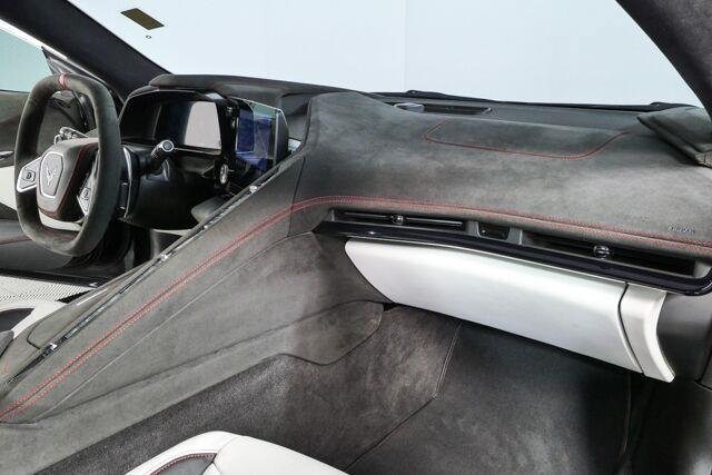 Used 2023 Chevrolet Corvette Stingray Premium Conv RWD image 19