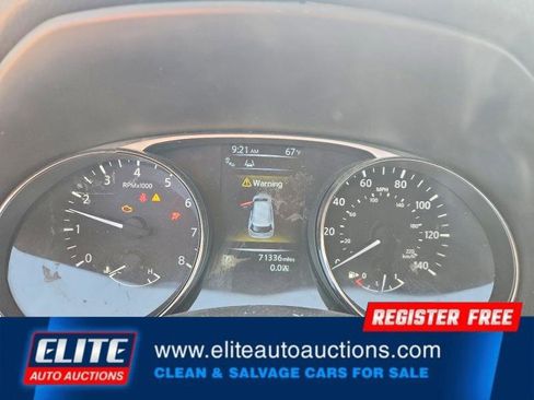 Used 2015 Nissan Rogue SV w/ SV Premium Package image 18