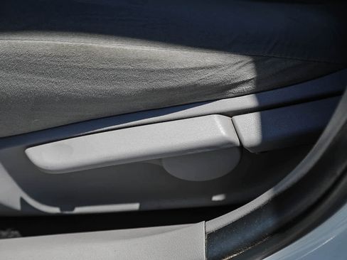 Used 2010 Toyota Corolla XLE FWD image 18