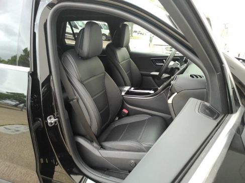 Used 2023 Mercedes-Benz GLC 300 4MATIC image 24