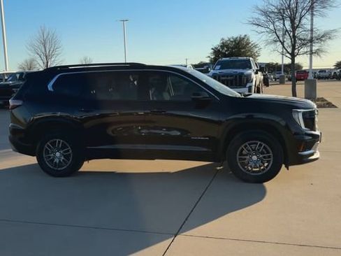 New 2025 GMC Acadia Elevation image 2