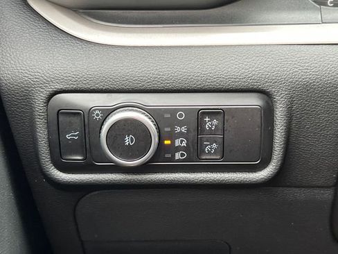 Used 2023 Ford Explorer XLT w/ Equipment Group 202A AWD/4WD image 24