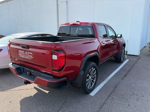 Used 2024 GMC Canyon Denali AWD/4WD image 3