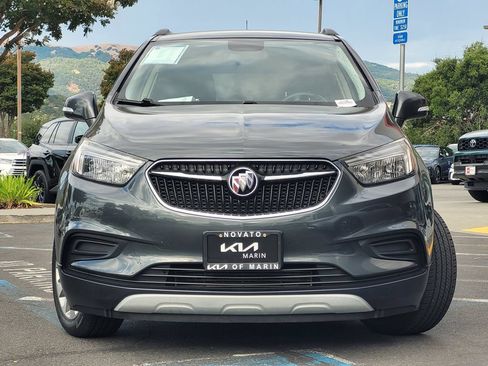 Used 2018 Buick Encore Preferred FWD image 2