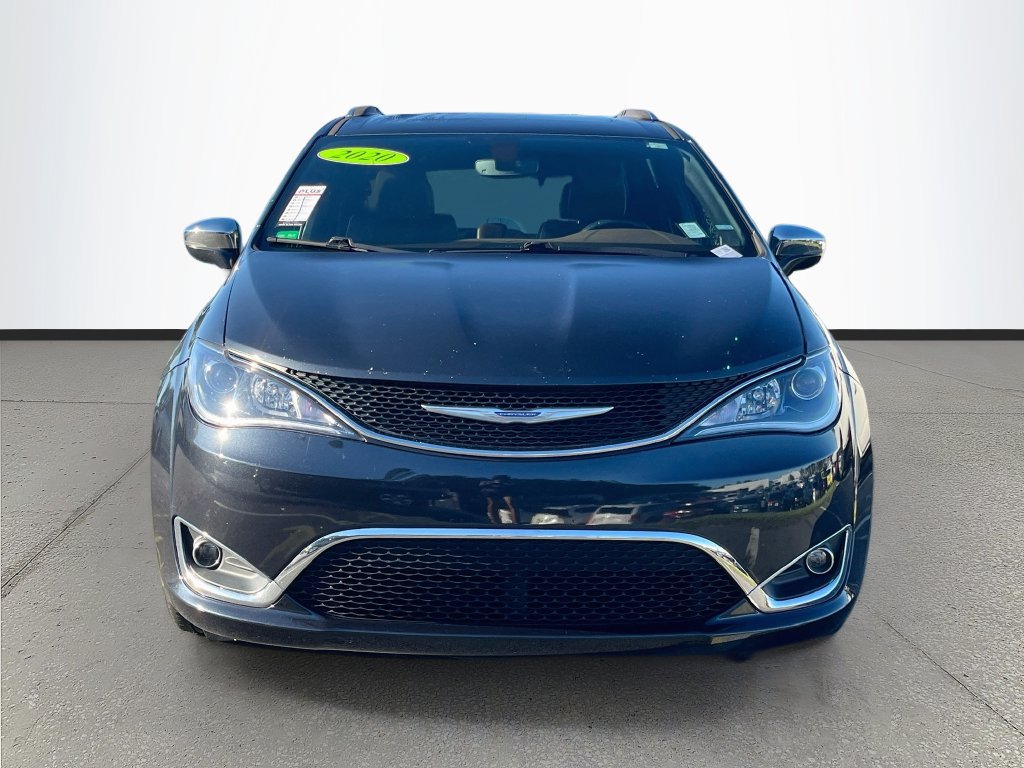 Used 2020 Chrysler Pacifica Limited FWD image 2