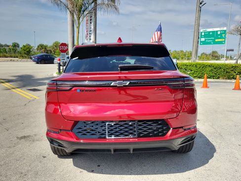 Used 2025 Chevrolet Equinox EV RS FWD image 6
