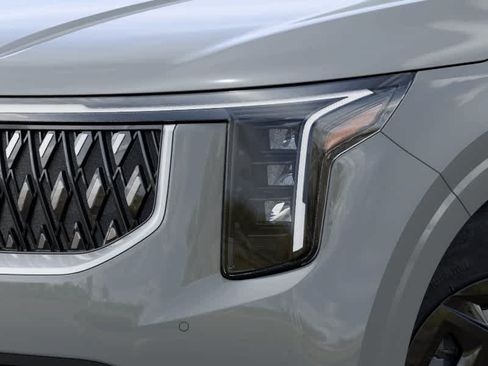 New 2027 Kia Carnival LX FWD image 10