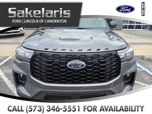 Certified 2025 Ford Explorer ST-Line AWD/4WD image 2