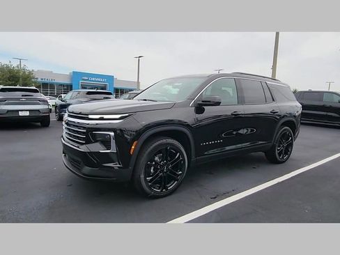 New 2026 Chevrolet Traverse LT w/ Driver Confidence Package image 33