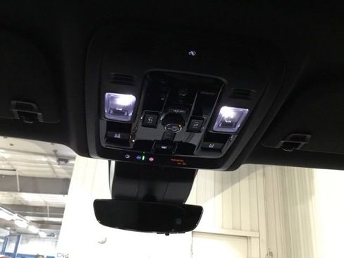 New 2026 GMC Yukon AT4 w/ AT4 Premium Plus Package AWD/4WD image 35