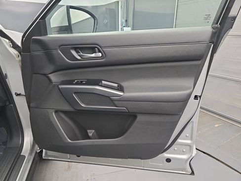 Used 2023 Nissan Pathfinder SL w/ SL Premium Package AWD/4WD image 45