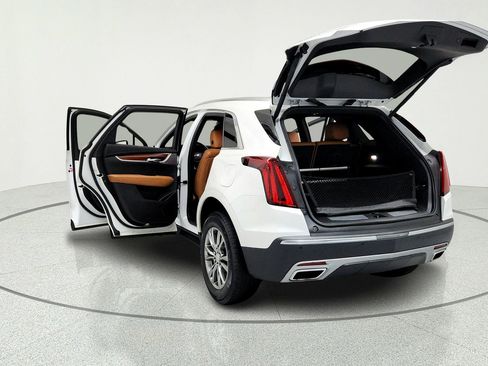 Used 2021 Cadillac XT5 Premium Luxury w/ LPO, Floor Liner Package FWD image 11