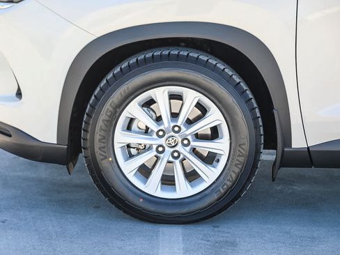 Certified 2024 Toyota Grand Highlander AWD Hybrid image 11