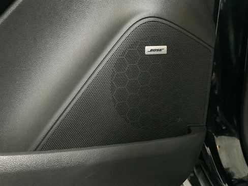 Used 2019 Chevrolet Trax Premier w/ Midnight Edition image 17