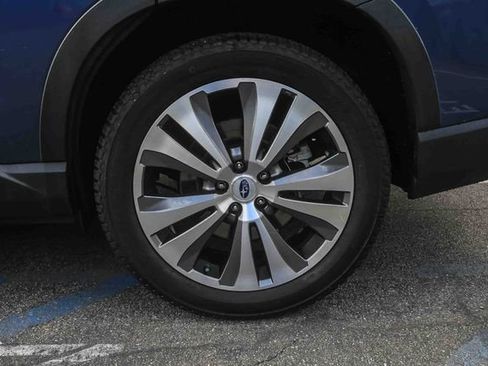 Used 2022 Subaru Ascent Limited w/ Technology Package image 12