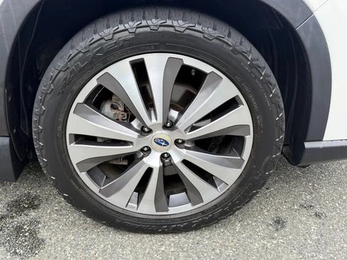 Used 2020 Subaru Ascent Limited w/ Technology Package AWD/4WD image 9