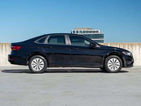 Used 2019 Volkswagen Jetta S w/ Driver Assistance Package FWD image 6
