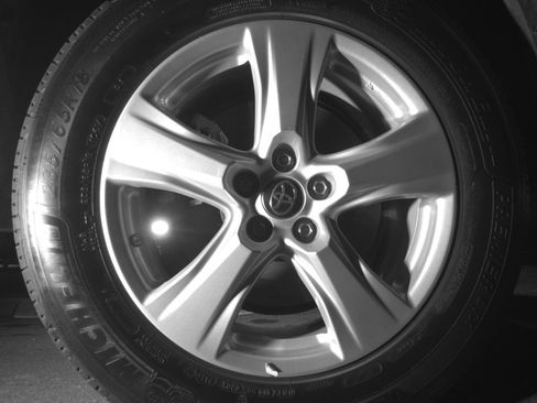 Used 2025 Toyota Highlander LE image 15