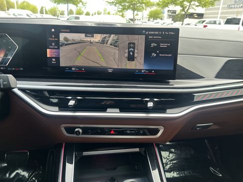 Used 2023 BMW X7 M60i w/ Executive Package image 24