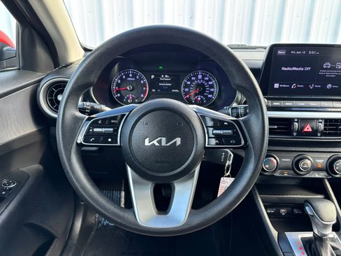 Used 2022 Kia Forte LXS w/ LXS Technology Package FWD image 20