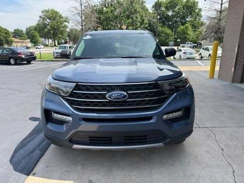 Used 2021 Ford Explorer XLT w/ Equipment Group 202A AWD/4WD image 9