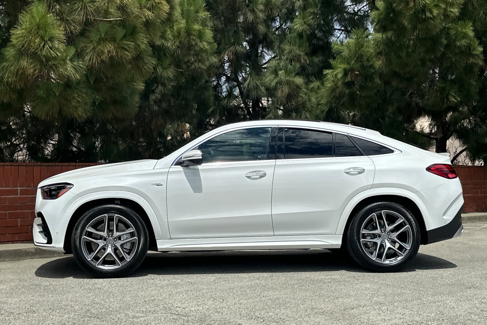 New 2026 Mercedes-Benz GLE 53 AMG 4MATIC Coupe image 7