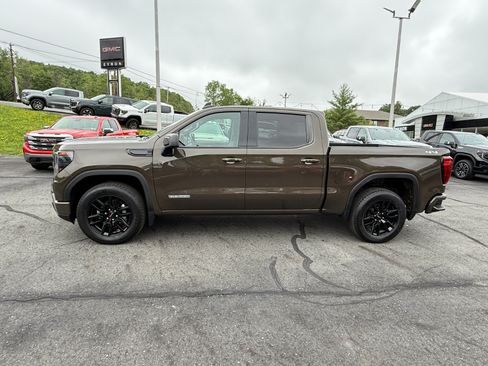 Used 2023 GMC Sierra 1500 Elevation AWD/4WD image 2